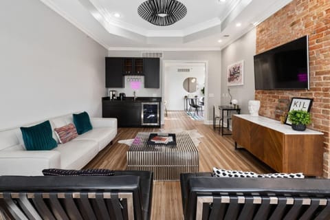 "We have rented this place multiple times for our team members who travel in town because it is close to our office. It never disappoints!" - Angela Spencer, 5 Star Review