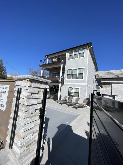 Gate entry off Harris (pool cover closed)