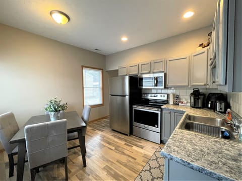 Updated Eat-In Kitchen