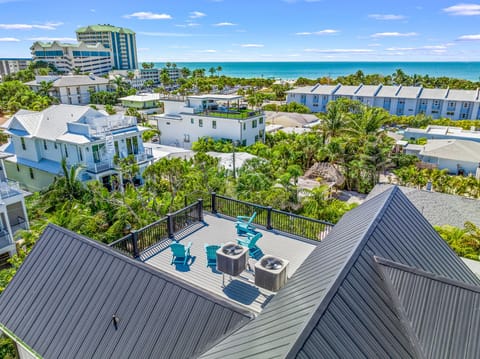 Day Driftin' Away - Lido Key Vacations