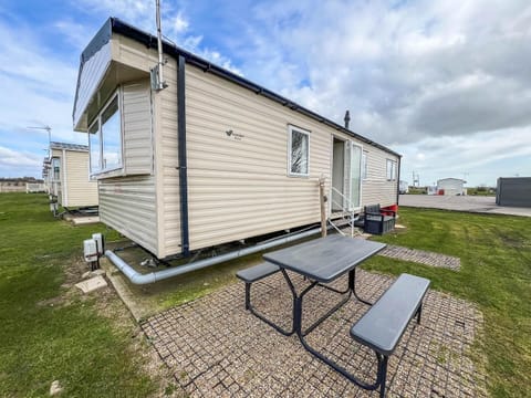 A static caravan for your next British staycation at the beautiful St Osyth Beach &amp; Martello Beach Holiday Park.