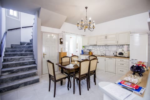 Kitchen space - Fully equipped space