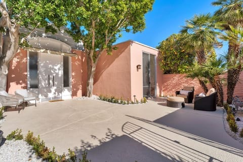 Relaxing private front courtyard.