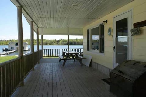 Huge side porch and lakeside porch