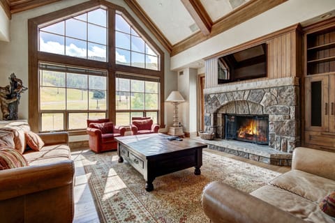 Furniture, Indoors, Living Room, Fireplace, Couch