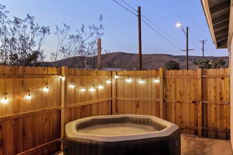 If you're looking to relax after hiking through Joshua Tree National Park, we have the hot tub for you.