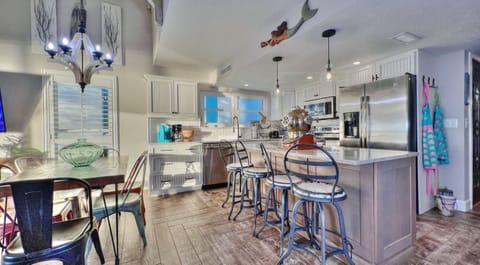 Jeff and Gina Properties - Pipers Run 8 (PR8) - Indian Shores - 3 Bedroom - 3 Bathroom - Gulf Front - Waterfront - Beach Front