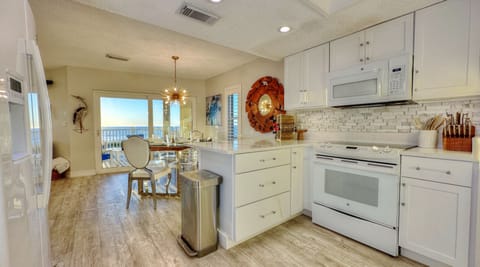 3 Bedroom/ 3 Bath Vacation Rental in Treasure Island Florida by Jeff and Gina Properties