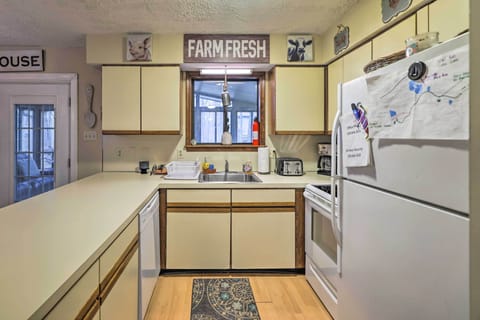 Kitchen | 1st Floor | Dishwasher | Coffee Maker | Cooking Basics