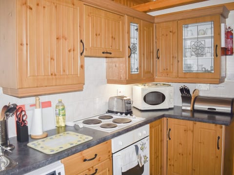 Kitchen | The Cottage, Braes