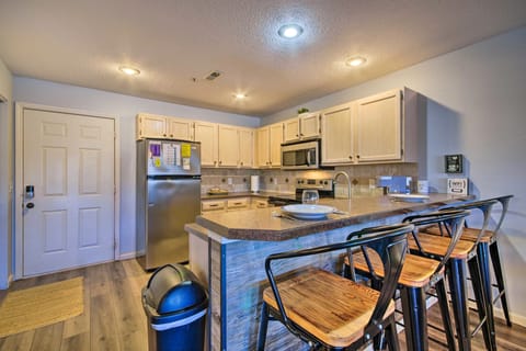 Start your day at this inviting breakfst bar - ideal for sipping your coffee.