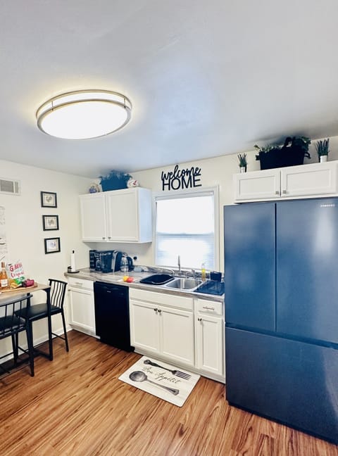 Drip coffee maker and Keurig plus electric kettle. Other small appliances, too.