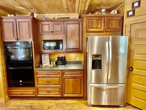 Kitchen-Main Level-There is a Keurig and coffee maker combo with some complimentary coffee and tea pods.