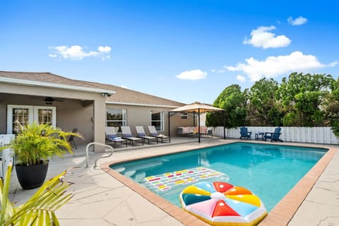 Poolside in Paradise!