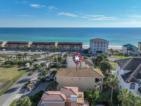 Steps from the Beach, enjoy views of the water from 3 of the king suites