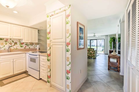 Kitchen | Keurig | Blender | Toaster