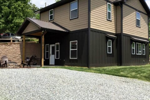 Exterior Driveway View Showing Main Entrance