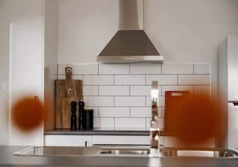 Dee4c00b-85c4-4a85-b314-742b081650b9 (1)