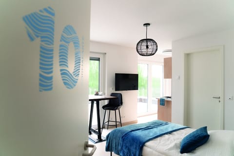 8b3998c9-92dd-4e20-894c-9fb74d5fd880
