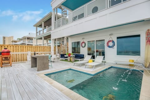 Luxurious 7 Bedroom Beachfront Home with Private Pool