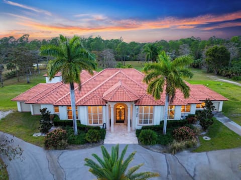Knickerbocker Estate of Naples