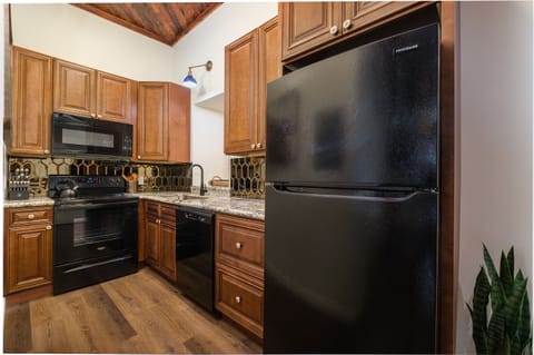 New and fully equipped kitchen