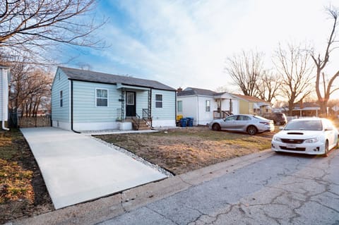 Driveway & Street Parking