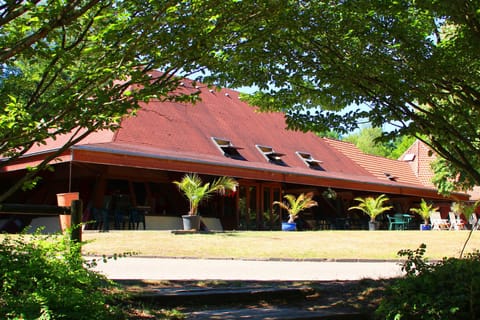 Holiday Park Facilities and Services 