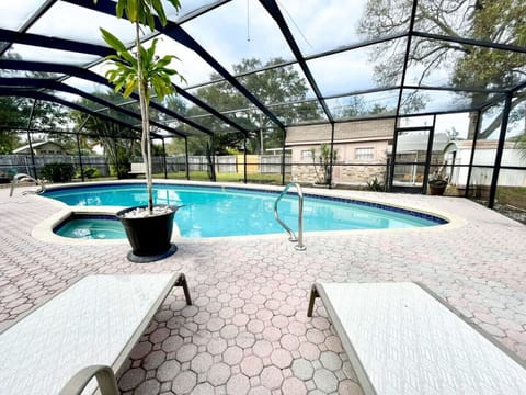 Fully Enclosed Private Pool & Fully Fenced Backyard