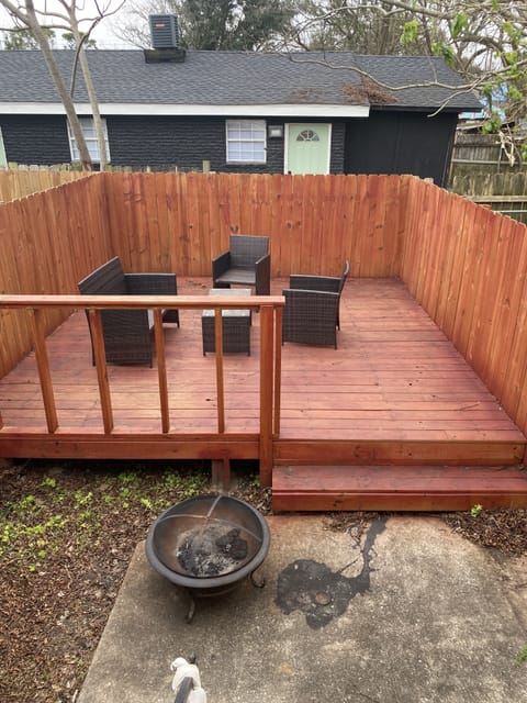 Outside Deck/Smoking Area