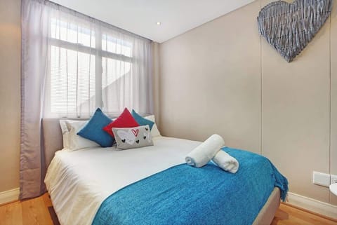 Super comfortable bed with professionally laundry cleaned linen