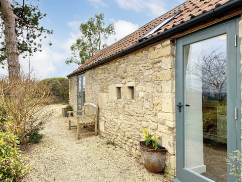 Outdoor area | The Chicken Shed, Cold Ashton, near Bath