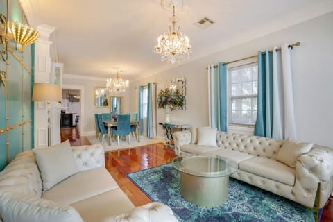 New Orleans Vacation Rental | 3BR | 2BA | 2,500 Sq Ft | Steps Required for Entry