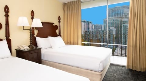 Unit with 2 double beds. Exact unit will be assigned upon arrival. Views, colors and decor may vary