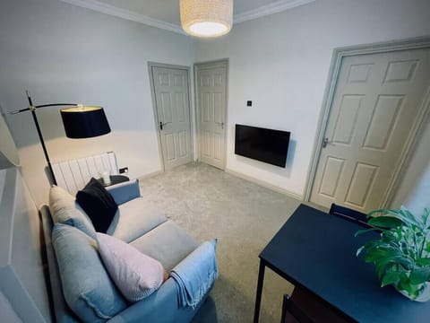 72b13a01 ab8b 42df 9514 4ffca34aa8b8