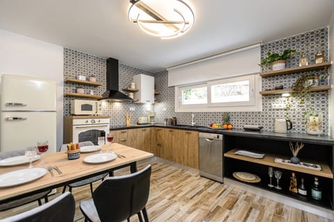 Kitchen area with all modern amenities for a high standard accommodation