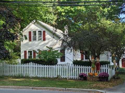 Welcome to our house!