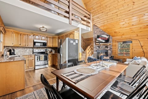 Create delicious home cooked meals in this fully stocked cabin kitchen