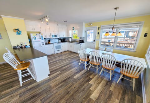 2708 S Shore Dr (Dolphins Delight [Int. Ext.]) - watermarked-02