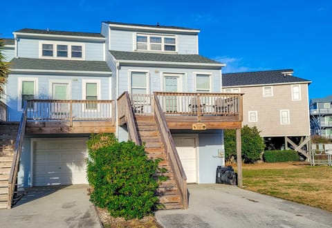 7 Bermuda Landing (Seven Seas [Int. Ext.]) - watermarked-45