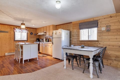 Kitchen and dining area