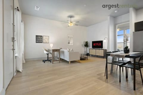 Lots of space to stretch out and relax and let the wonderful ideas flow.