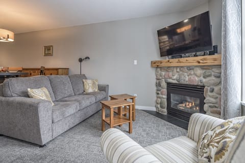 A Change of Scene - a Newly Upgraded Condo in the Desirable Foxglove Building 
