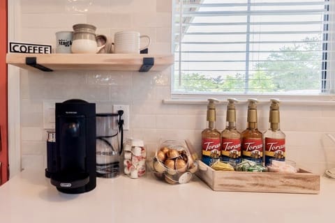 Fully stocked Nespresso vertuo coffee bar.  No, not just a 'starter pack' of coffee.  It's all here and included!