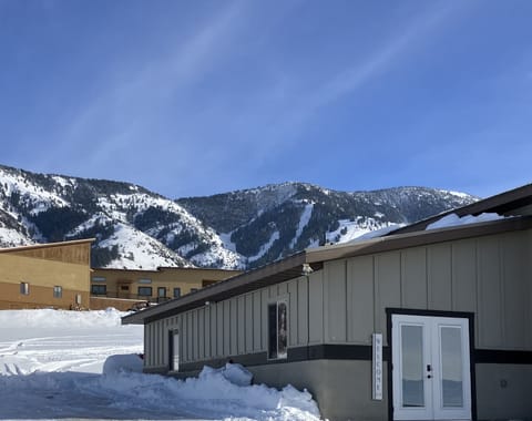 Welcome to Pebble Creek
Follow us on FB: Valley View @ FTEC Ranch
