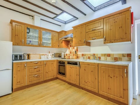 Kitchen/diner | Apple Cottage, Lympsham