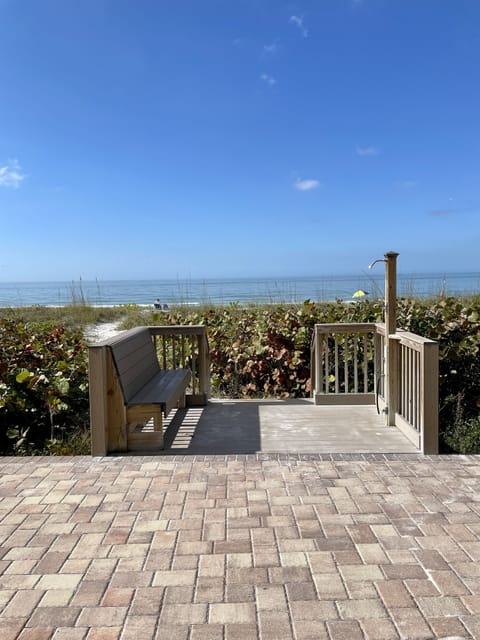 Direct Beach Access!