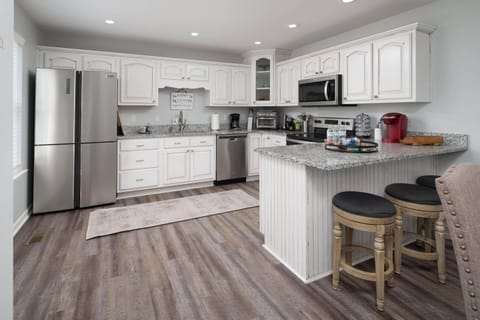 Spacious eat in kitchen