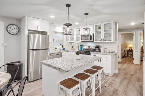 Kitchen with breakfast bar.