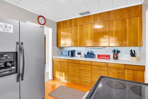 Additional storage and counter space in the kitchen